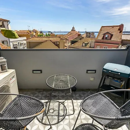 Appartement Whome Alfama 2-bed Minimalist Retreat For Digital Nomads & Remote Workers Lissabon
