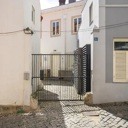 Whome Alfama 2-bed Minimalist Retreat For Digital Nomads & Remote Workers Lisbon