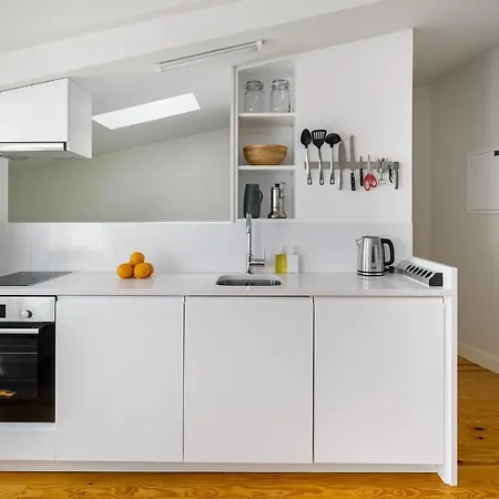 Whome Alfama 2-bed Minimalist Retreat For Digital Nomads & Remote Workers Apartment