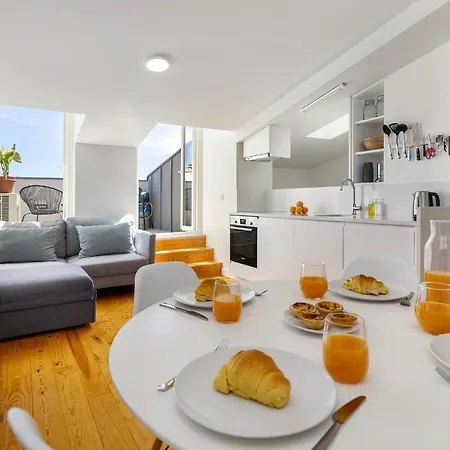 Whome Alfama 2-bed Minimalist Retreat For Digital Nomads & Remote Workers *