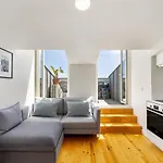 Apartamento Whome Alfama 2-bed Minimalist Retreat For Digital Nomads & Remote Workers Lisboa